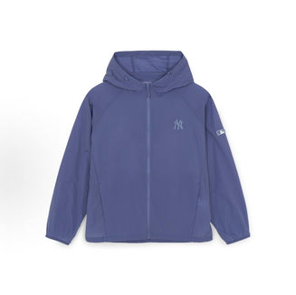 Ultra-lightweight, breathable, solid-color outdoor jacket—comfortable, minimalist, and versatile (unisex).