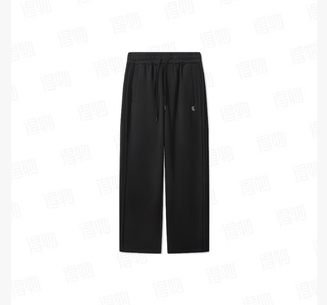 Casual, versatile, simple, soft, comfortable, stylish, mid-rise, solid color, loose fit, multi-pocket cargo pants with small logo. Unisex, black